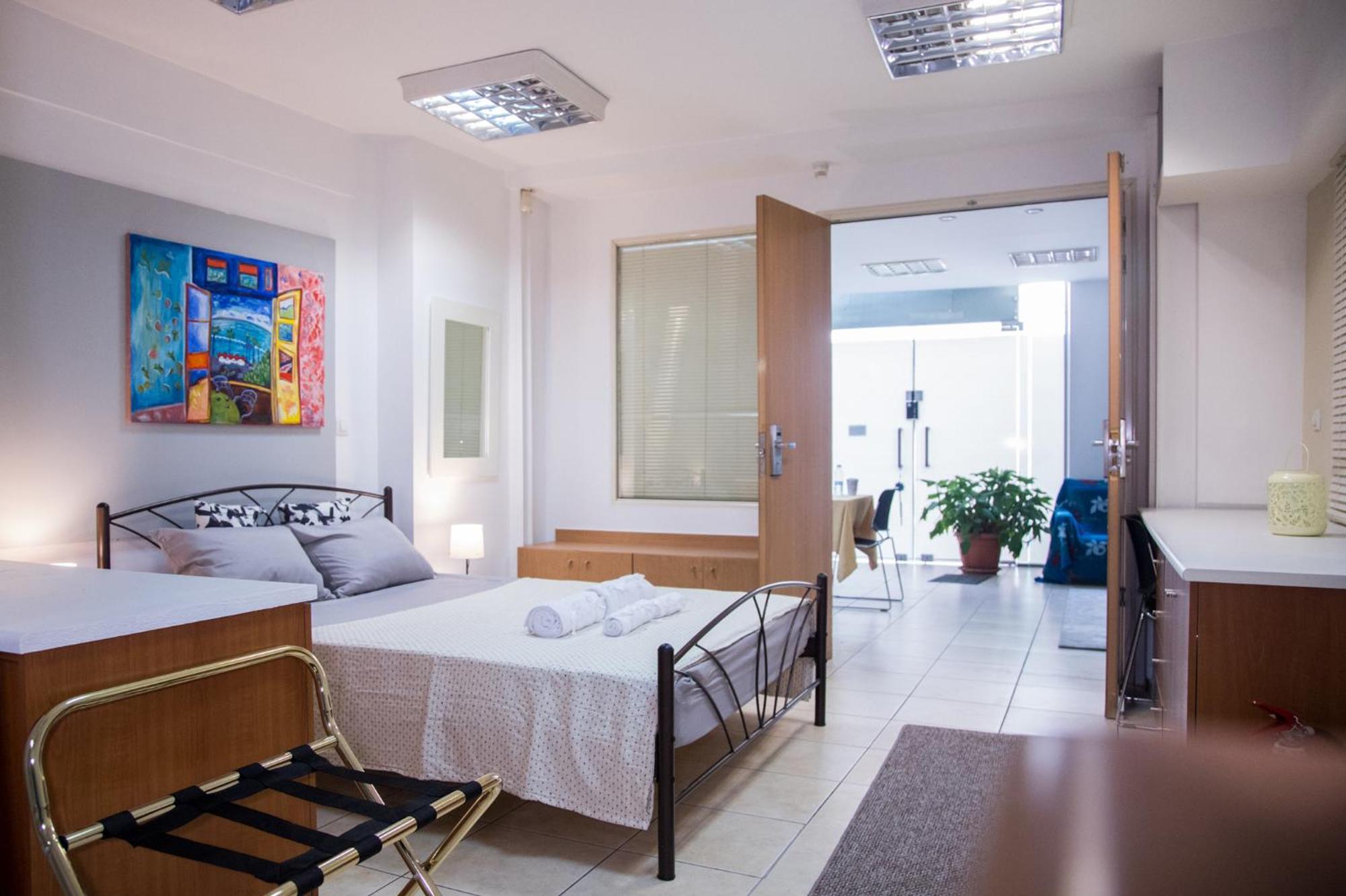 Comfort 2 Minutes From The Metro Афины Экстерьер фото